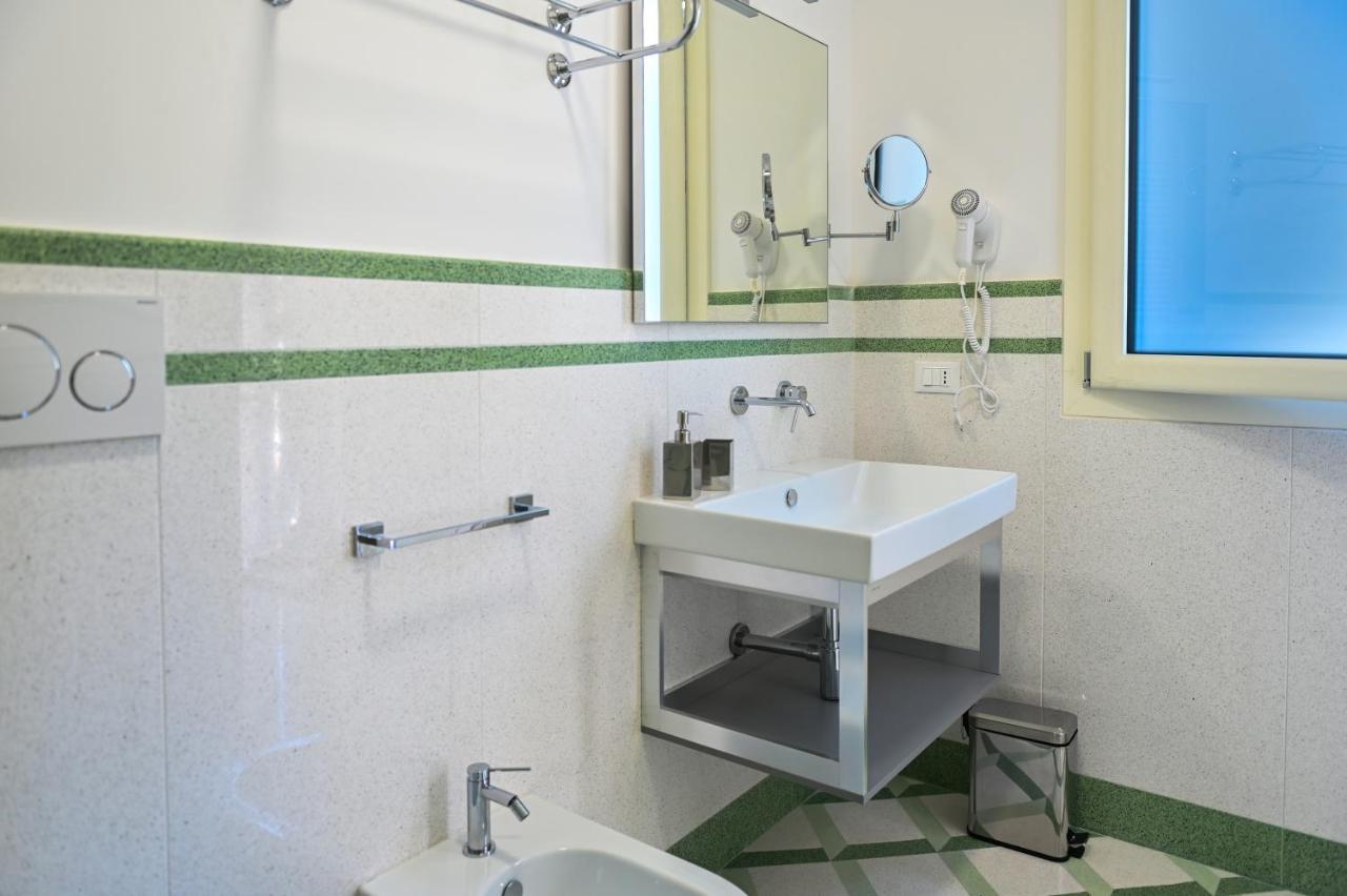 Perle Marine Suite Apartments Castro  Luaran gambar