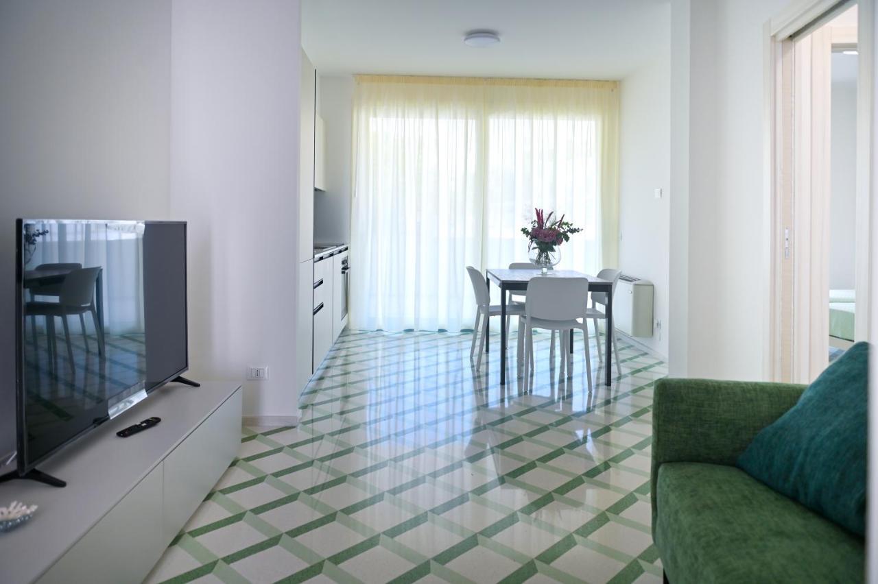 Perle Marine Suite Apartments Castro  Luaran gambar